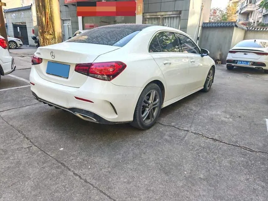 2021 Mercedes-Benz A Class 1.3T 136HP L4 7DCT,autocango,china used car exporter,china ev exporter,chinese used car exporter,chinese used ev exporter