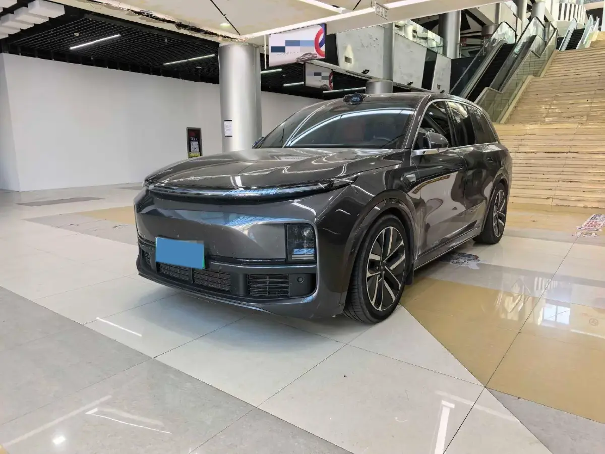 2023 Li L8 Range Extended 154HP REEV 40.9KWH