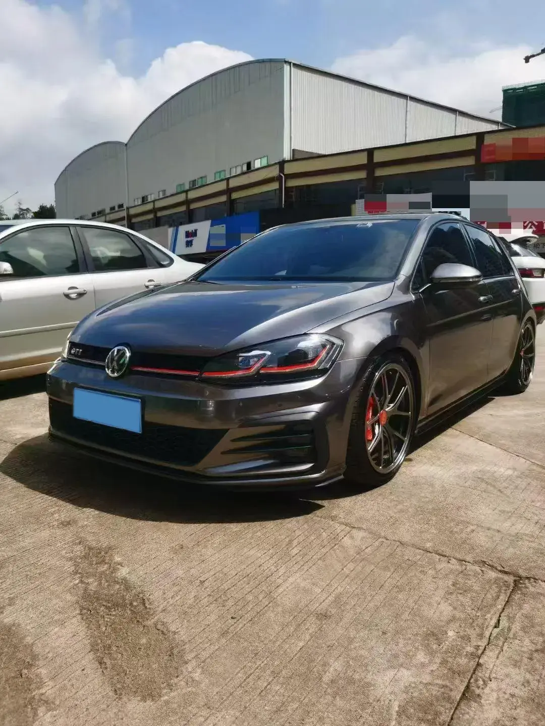 2019 VOLKSWAGEN GOLF view 1
