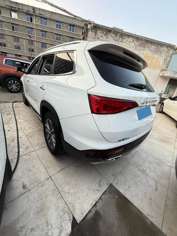 2019 Jetour X90 1.5T 147HP L4 6MT,autocango,china used car exporter,china ev exporter,chinese used car exporter,chinese used ev exporter
