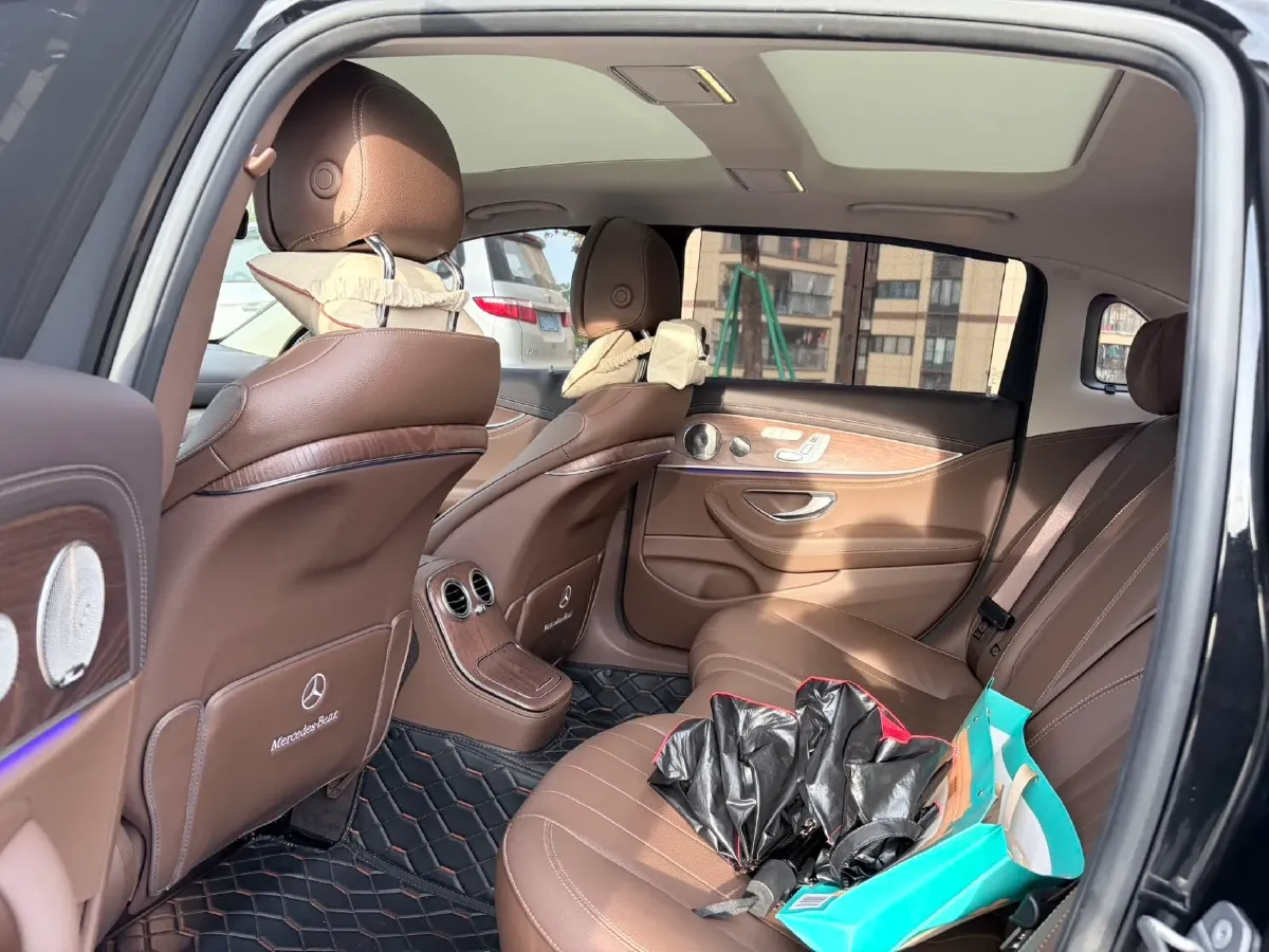 2022 Mercedes-Benz E Class 2.0T 258HP L4 9AT,autocango,china used car exporter,china ev exporter,chinese used car exporter,chinese used ev exporter