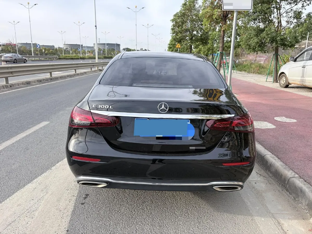 2022 Mercedes-Benz E Class 2.0T 258HP L4 9AT,autocango,china used car exporter,china ev exporter,chinese used car exporter,chinese used ev exporter