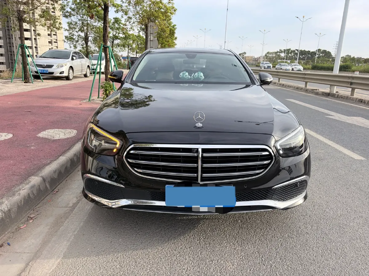 2022 Mercedes-Benz E Class 2.0T 258HP L4 9AT,autocango,china used car exporter,china ev exporter,chinese used car exporter,chinese used ev exporter
