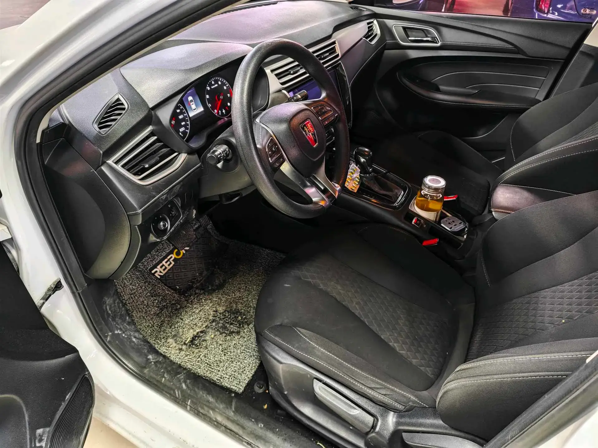 2019 ROEWE I5 thumbnail 2