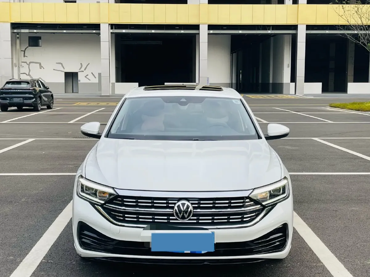 2023 Volkswagen Sagitar 1.4T 150HP L4 7DCT,autocango,china used car exporter,china ev exporter,chinese used car exporter,chinese used ev exporter