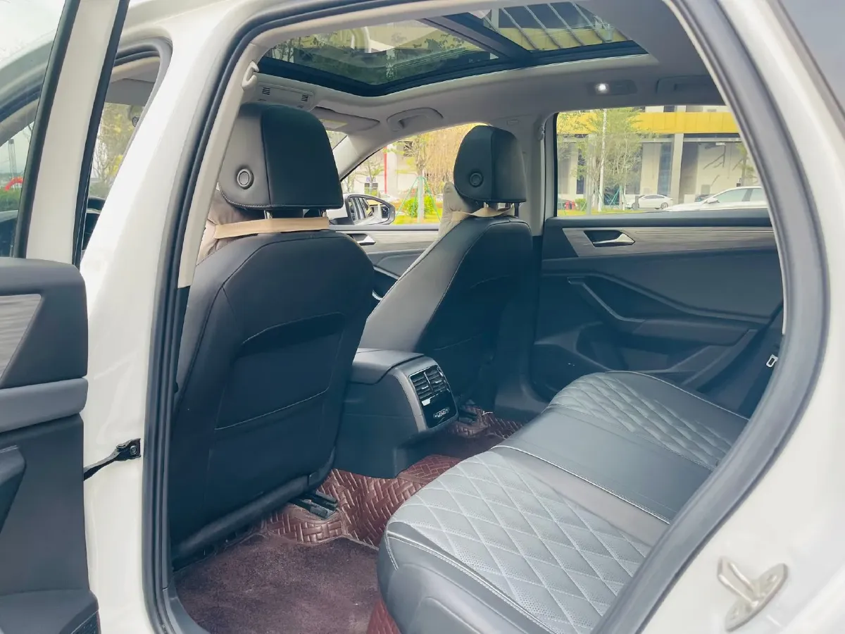 2023 Volkswagen Sagitar 1.4T 150HP L4 7DCT,autocango,china used car exporter,china ev exporter,chinese used car exporter,chinese used ev exporter