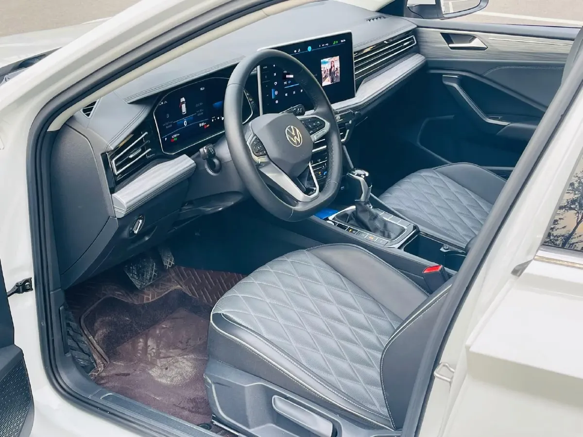 2023 Volkswagen Sagitar 1.4T 150HP L4 7DCT,autocango,china used car exporter,china ev exporter,chinese used car exporter,chinese used ev exporter
