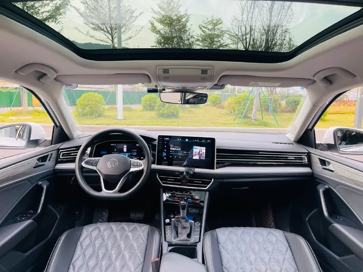 2023 Volkswagen Sagitar 1.4T 150HP L4 7DCT,autocango,china used car exporter,china ev exporter,chinese used car exporter,chinese used ev exporter