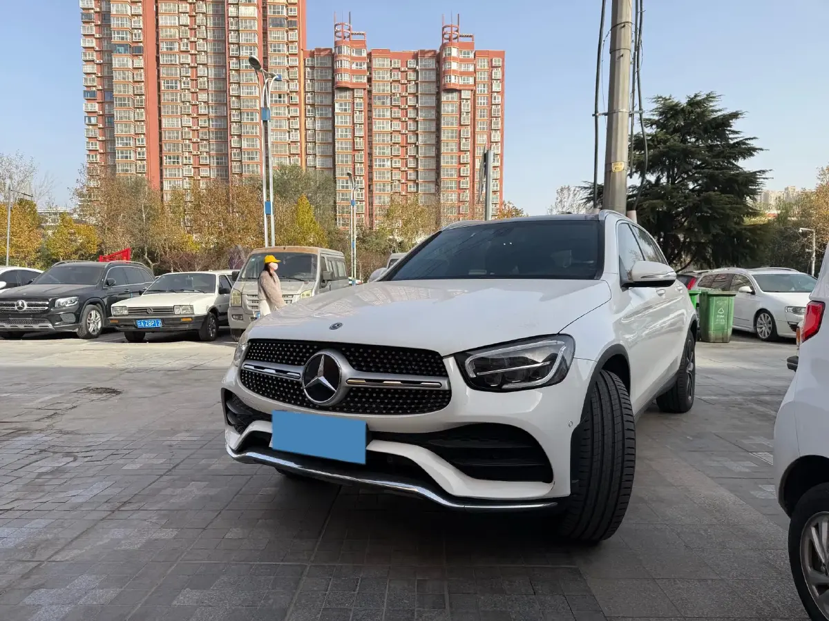 2020 Mercedes-Benz GLC Class 2.0T 197HP L4 9AT