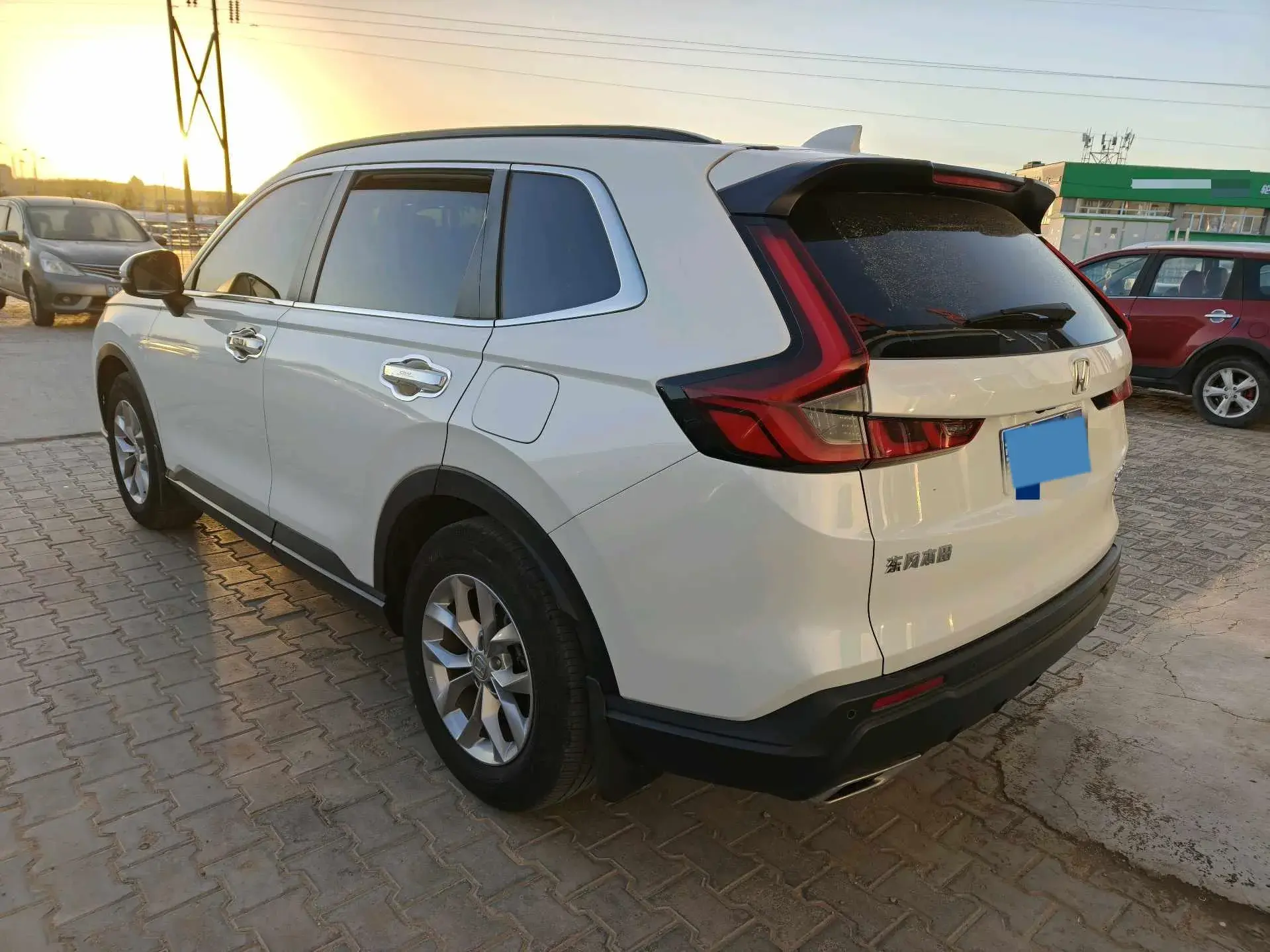 2023 HONDA CR-V thumbnail 4