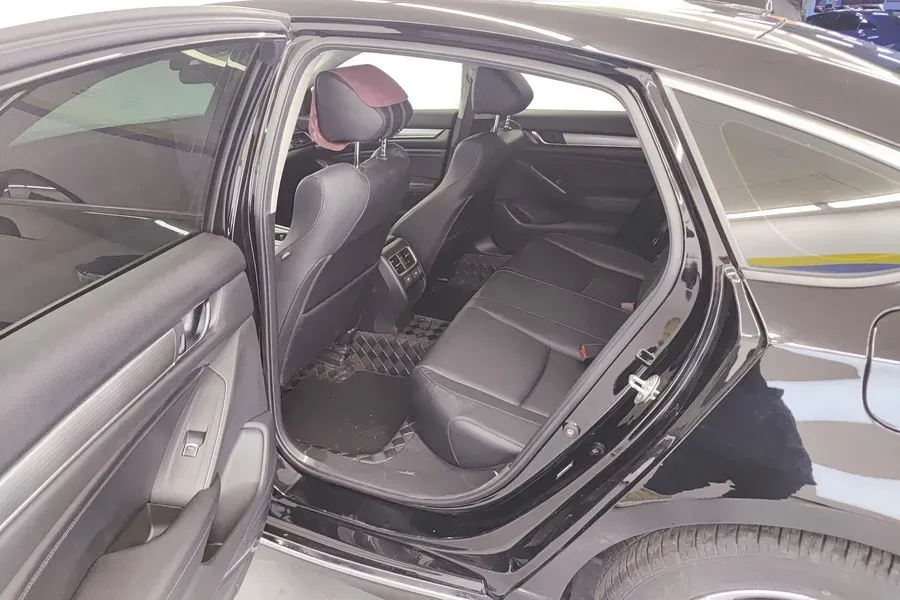 2022 Honda Accord 1.5T 194HP L4 CVT,autocango,china used car exporter,china ev exporter,chinese used car exporter,chinese used ev exporter