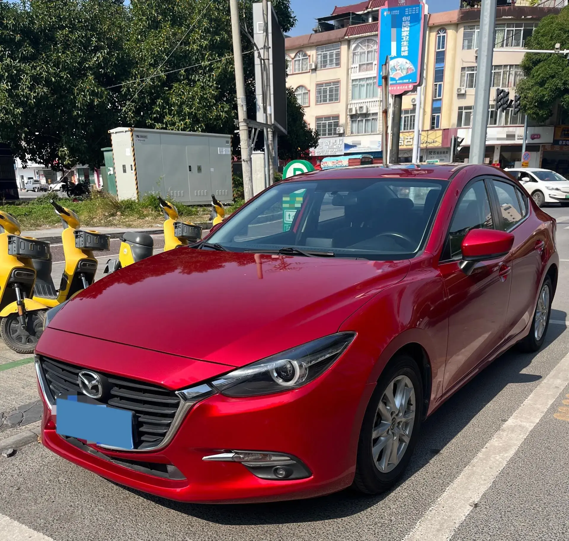 2017 MAZDA 3 view 1