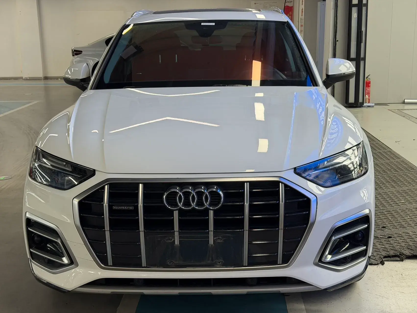 2022 AUDI Q5L thumbnail 2