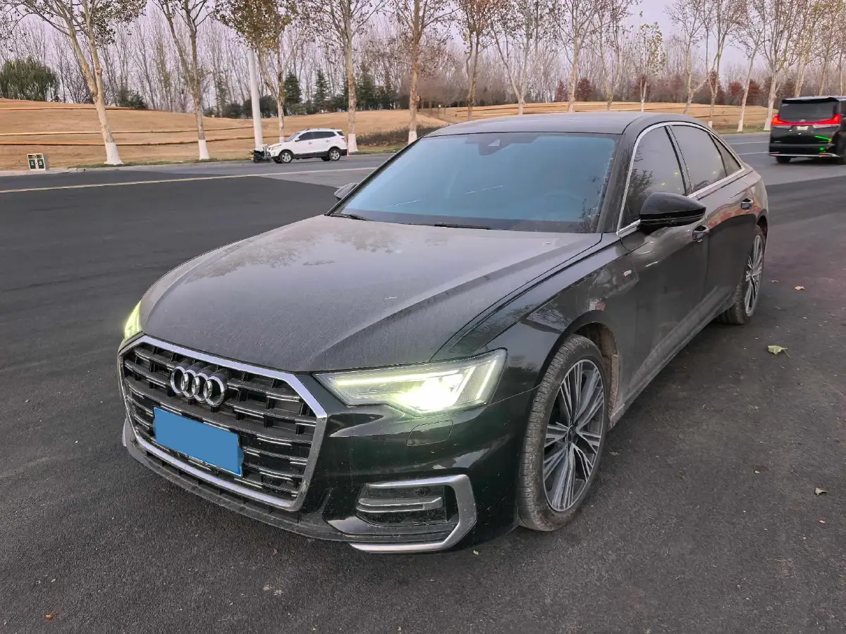 2025 Audi A6L 2.0T 245HP L4 7DCT