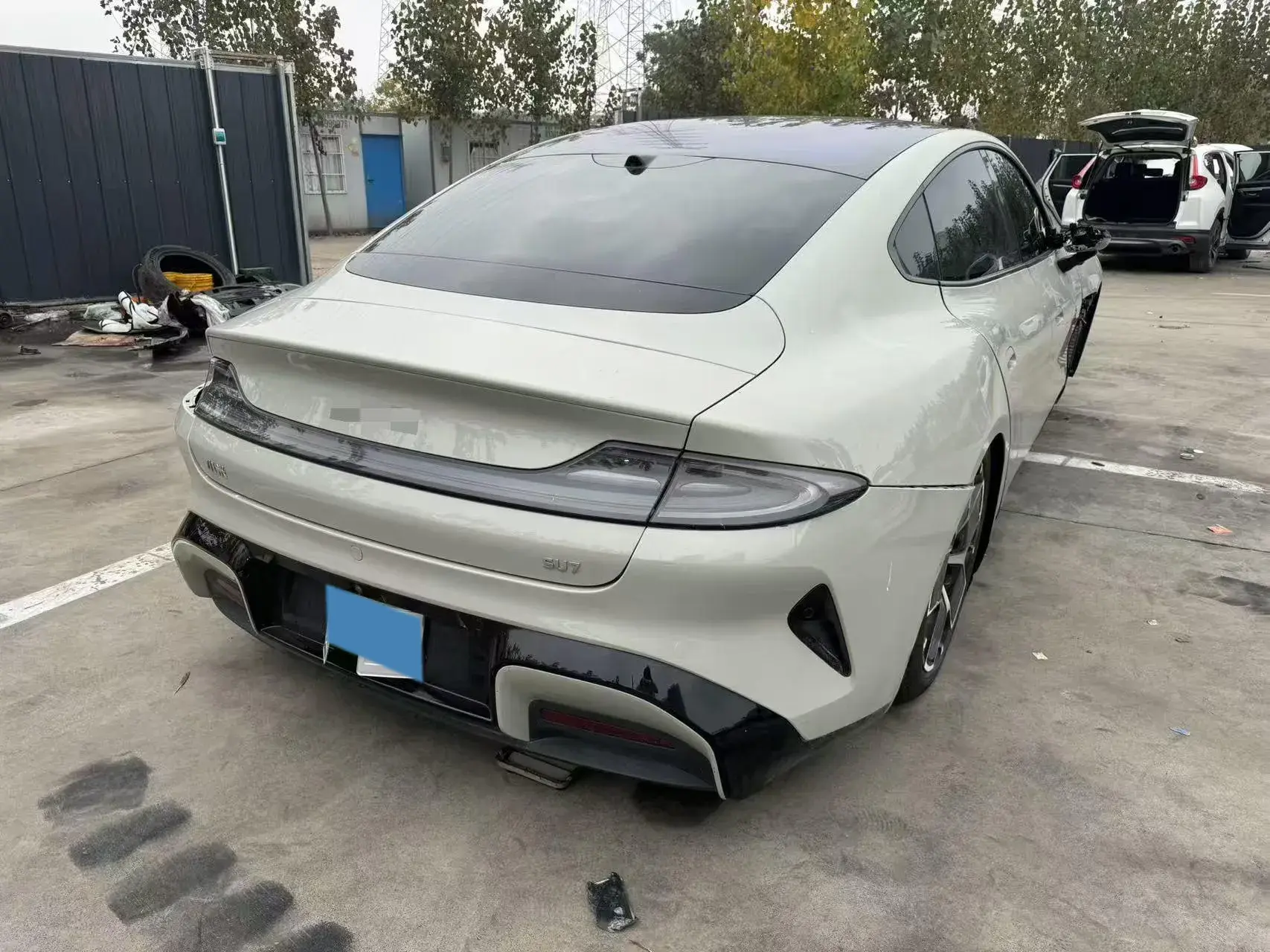 2024 MI SU7 thumbnail 4