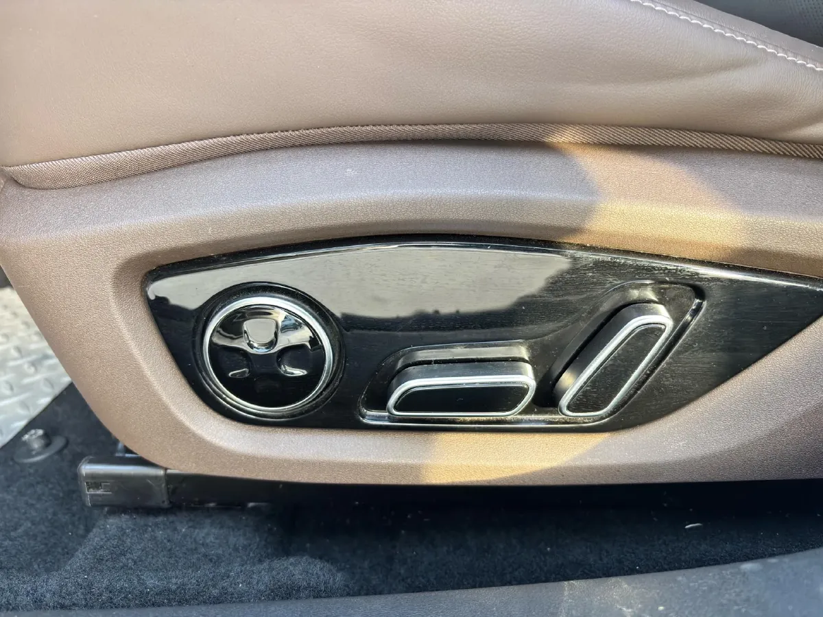 2021 BYD Han BEV 64.8KWH,autocango,china used car exporter,china ev exporter,chinese used car exporter,chinese used ev exporter