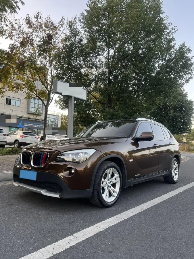 2012 BMW X1 2.0T 184HP L4 8AT