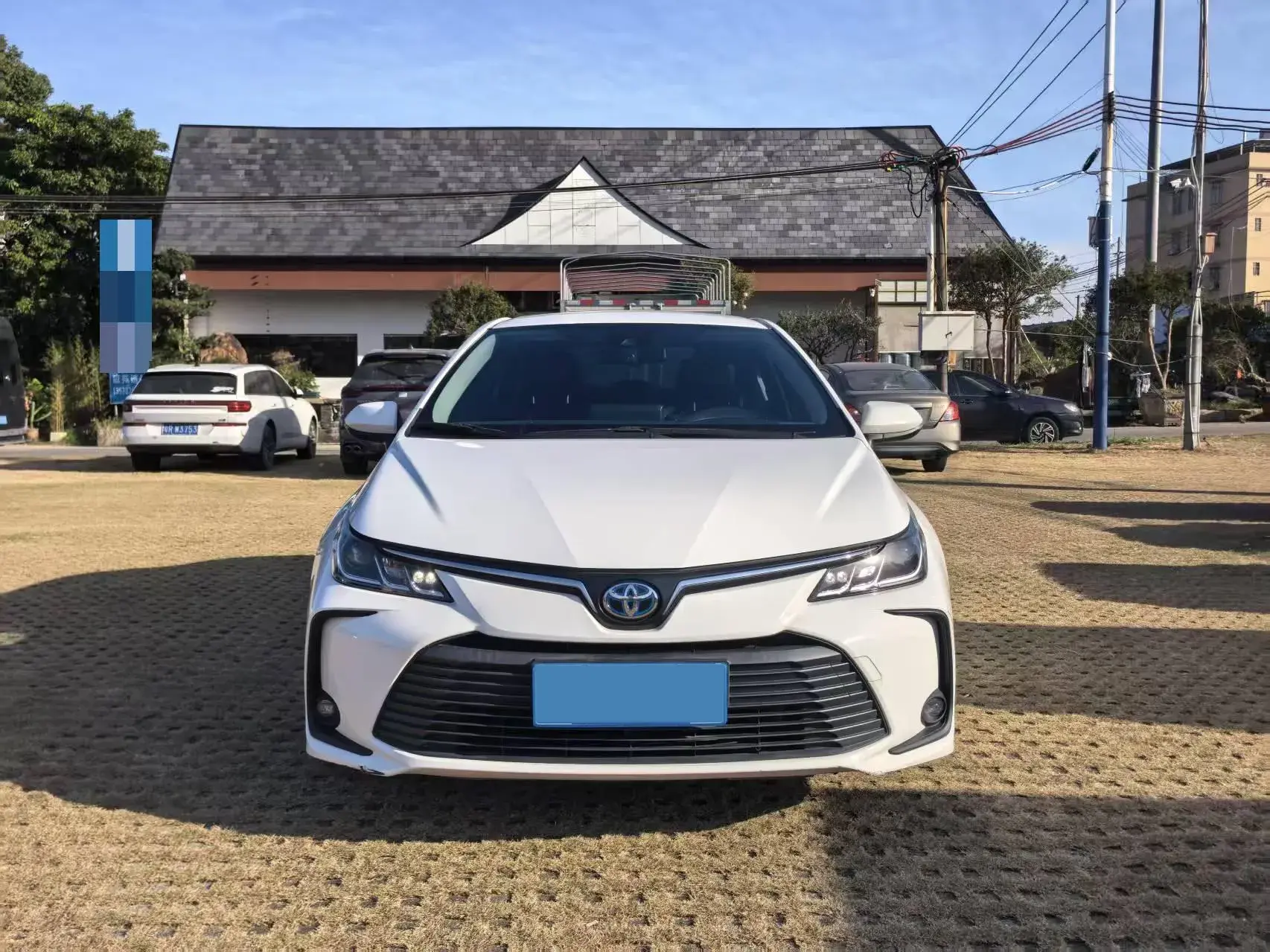 2022 TOYOTA COROLLA thumbnail 2