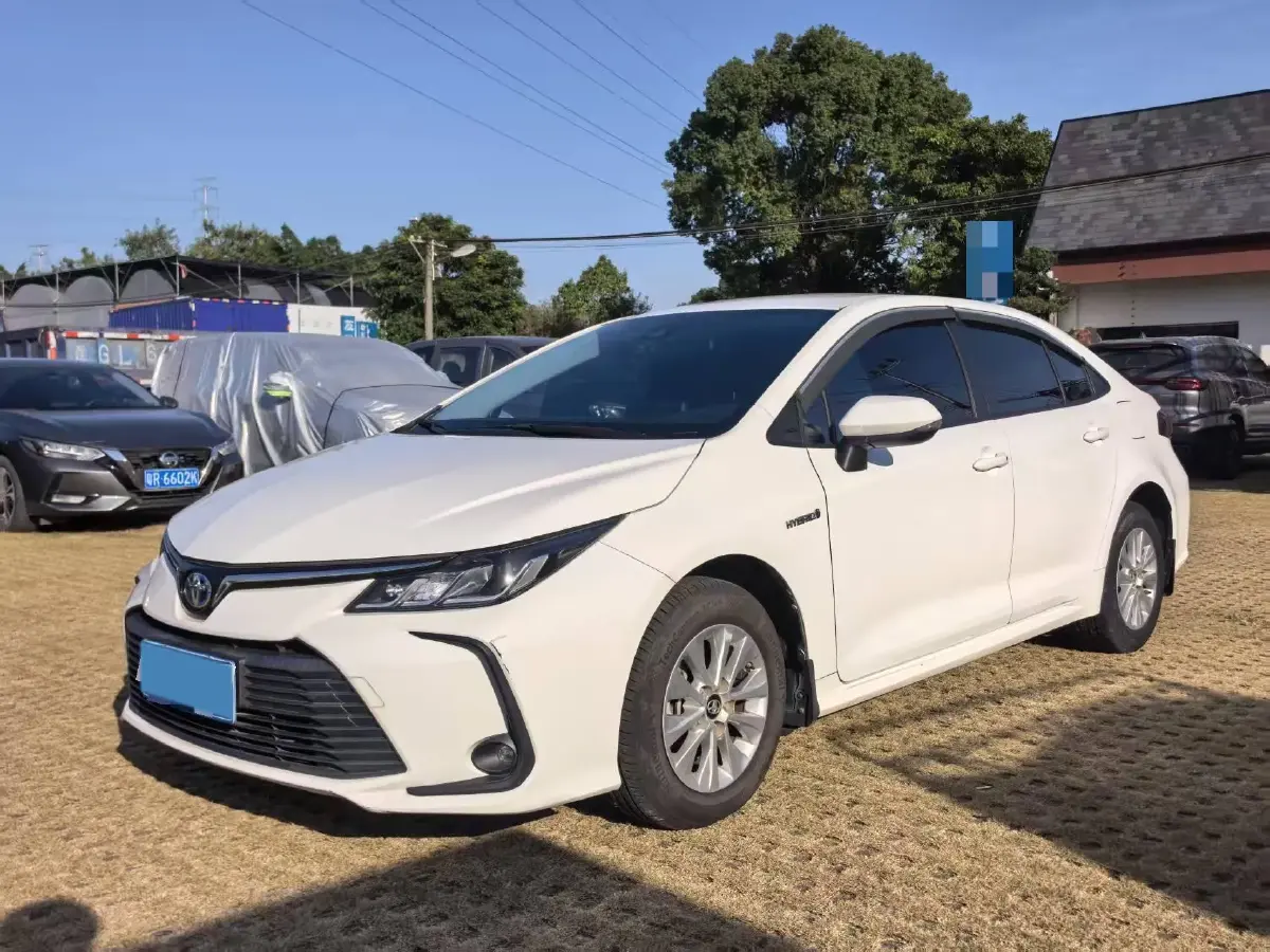 2022 Toyota Corolla 1.8L 98HP L4 E-CVT Hybrid