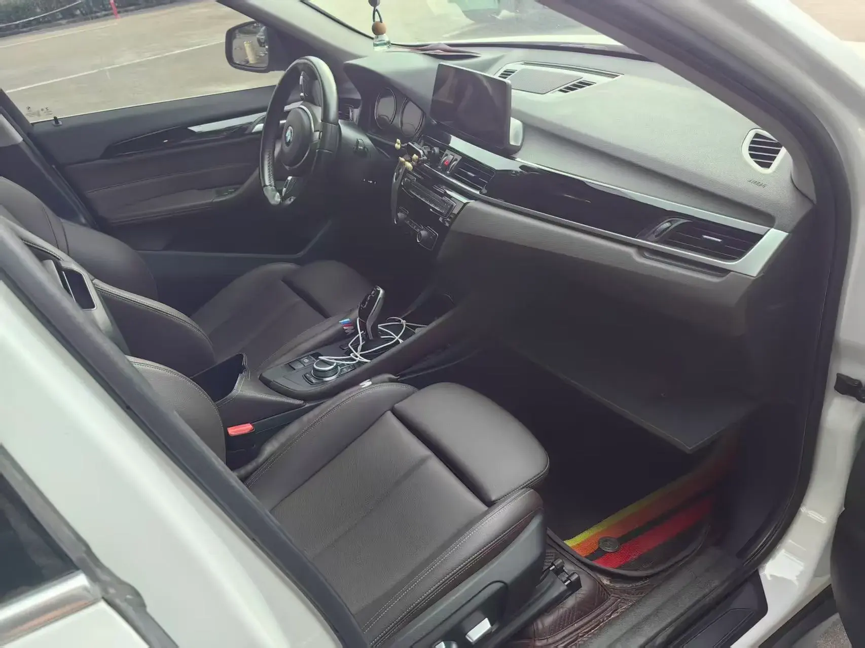 2022 BMW X1 thumbnail 3