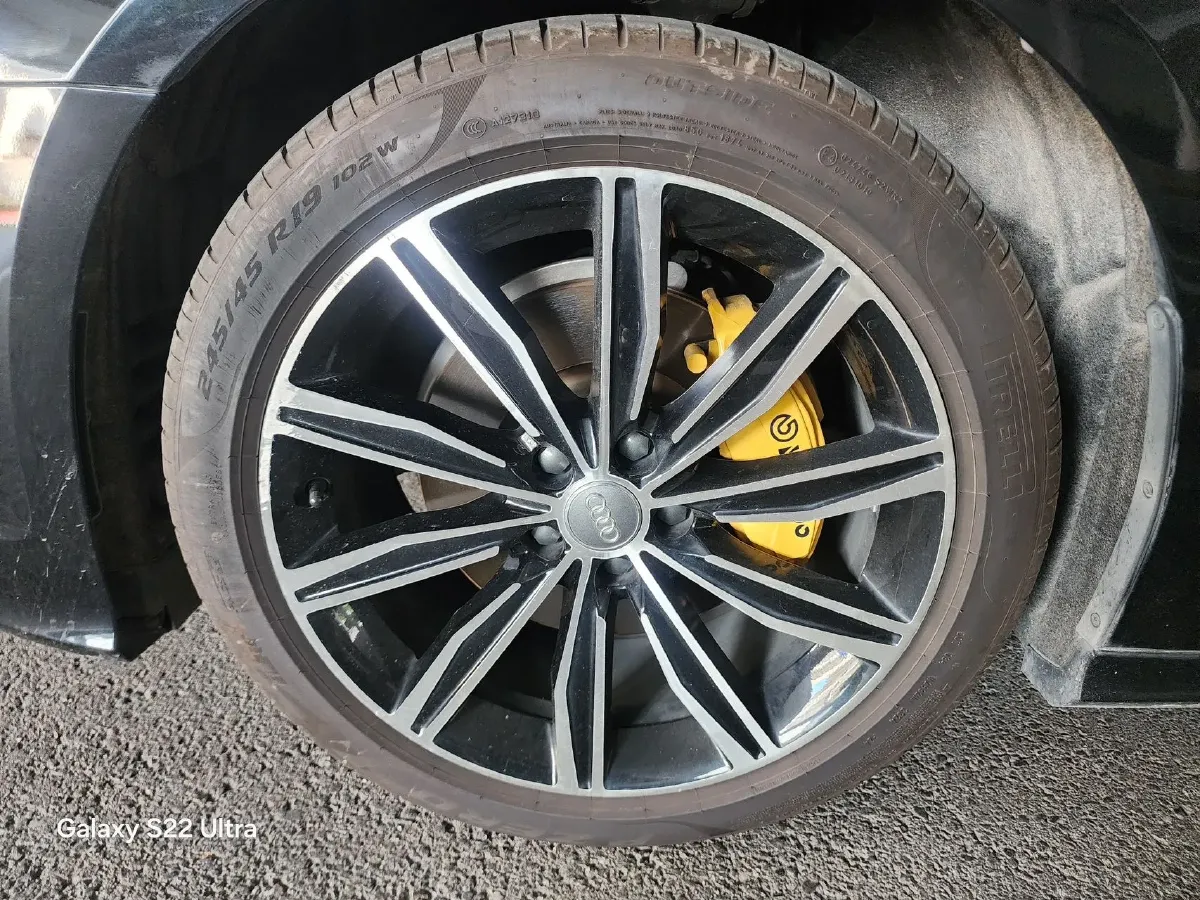 2022 Audi A6L 2.0T 224HP L4 7DCT,autocango,china used car exporter,china ev exporter,chinese used car exporter,chinese used ev exporter