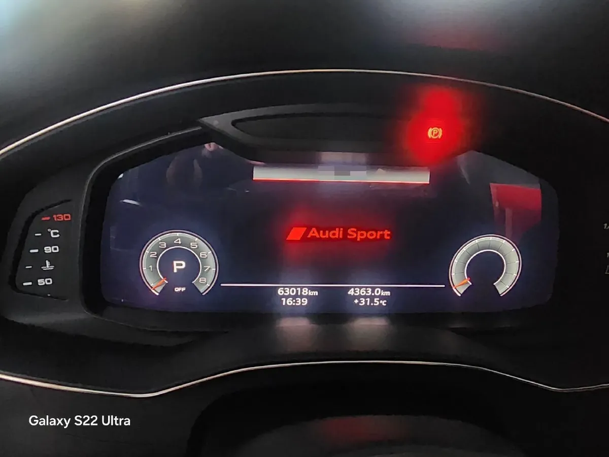 2022 Audi A6L 2.0T 224HP L4 7DCT,autocango,china used car exporter,china ev exporter,chinese used car exporter,chinese used ev exporter