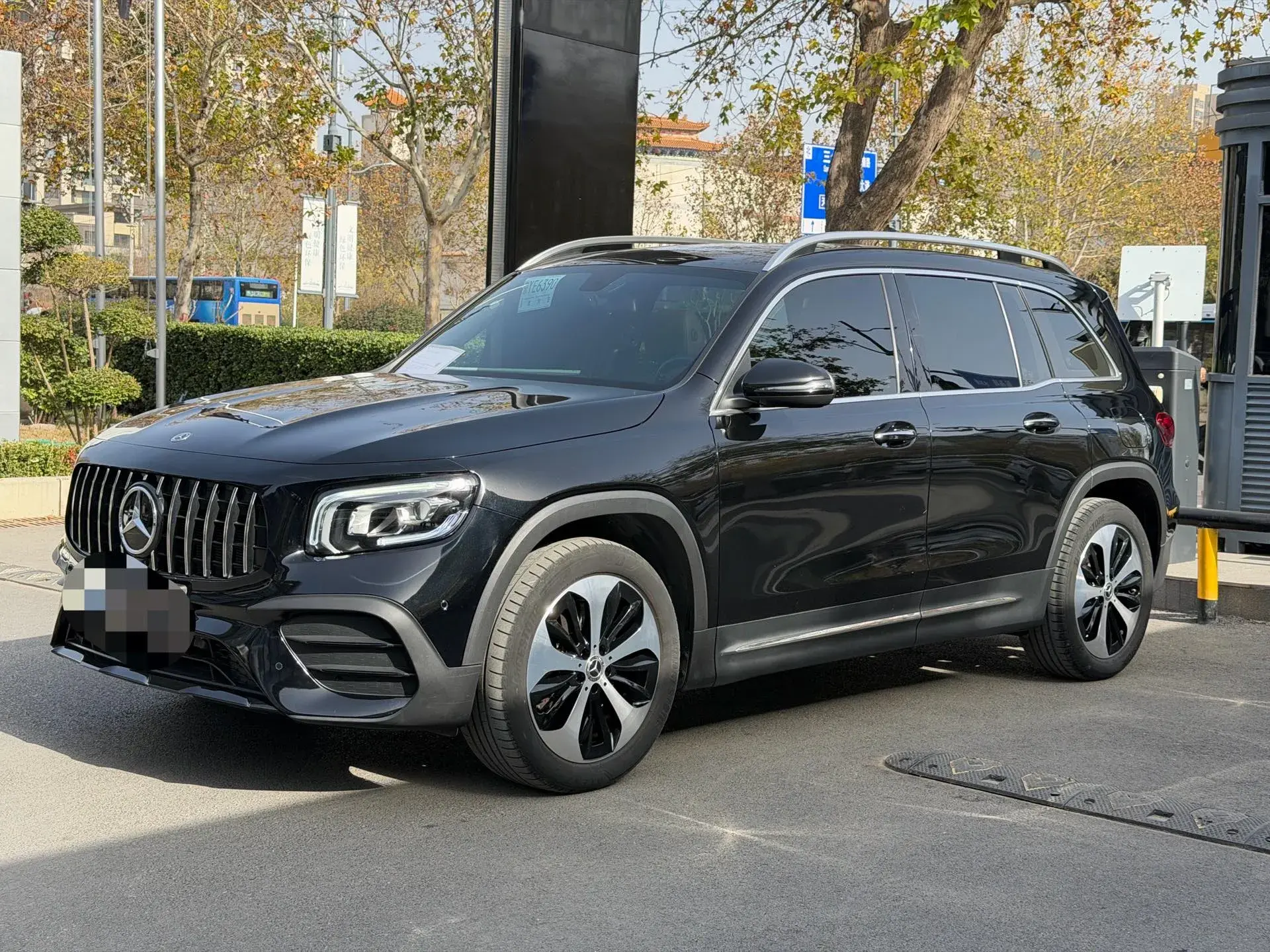 2022 MERCEDES-BENZ GLB view 1