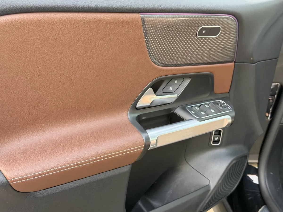 2022 Mercedes-Benz GLB Class 2.0T 190HP L4 8DCT,autocango,china used car exporter,china ev exporter,chinese used car exporter,chinese used ev exporter