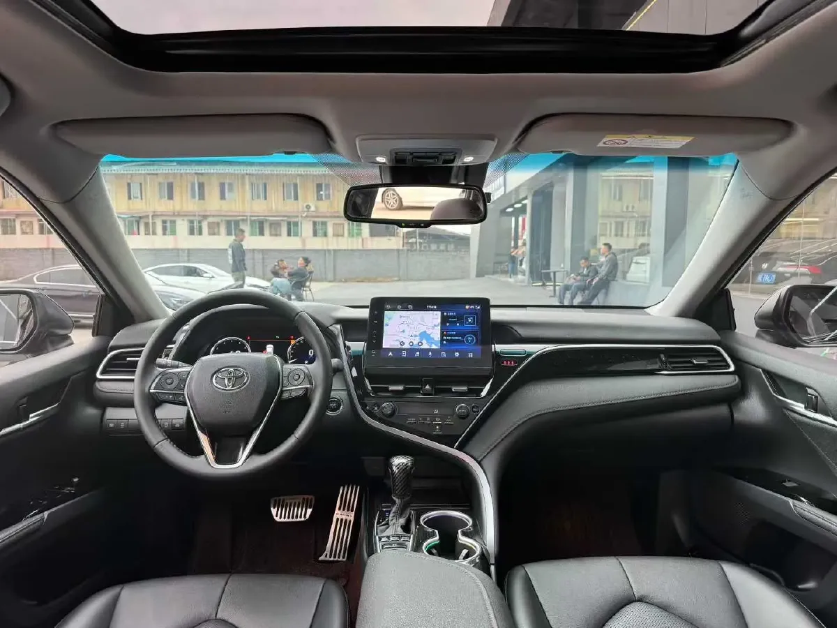 2023 Toyota Camry 2.5L 207HP L4 8AT,autocango,china used car exporter,china ev exporter,chinese used car exporter,chinese used ev exporter
