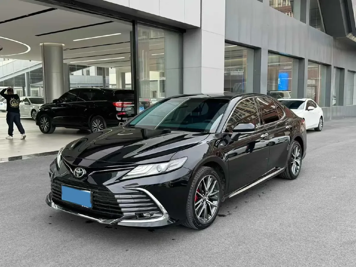 2023 Toyota Camry 2.5L 207HP L4 8AT,autocango,china used car exporter,china ev exporter,chinese used car exporter,chinese used ev exporter