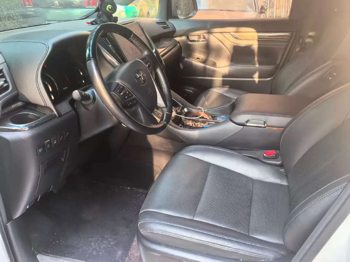 2023 Toyota Vellfire 2.5L 117HP L4 E-CVT Hybrid,autocango,china used car exporter,china ev exporter,chinese used car exporter,chinese used ev exporter