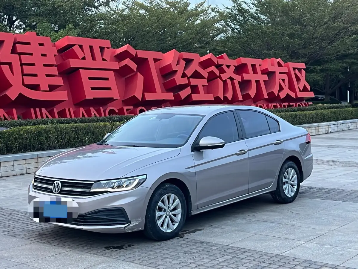 2019 Volkswagen Bora 1.5L 112HP L4 6AT