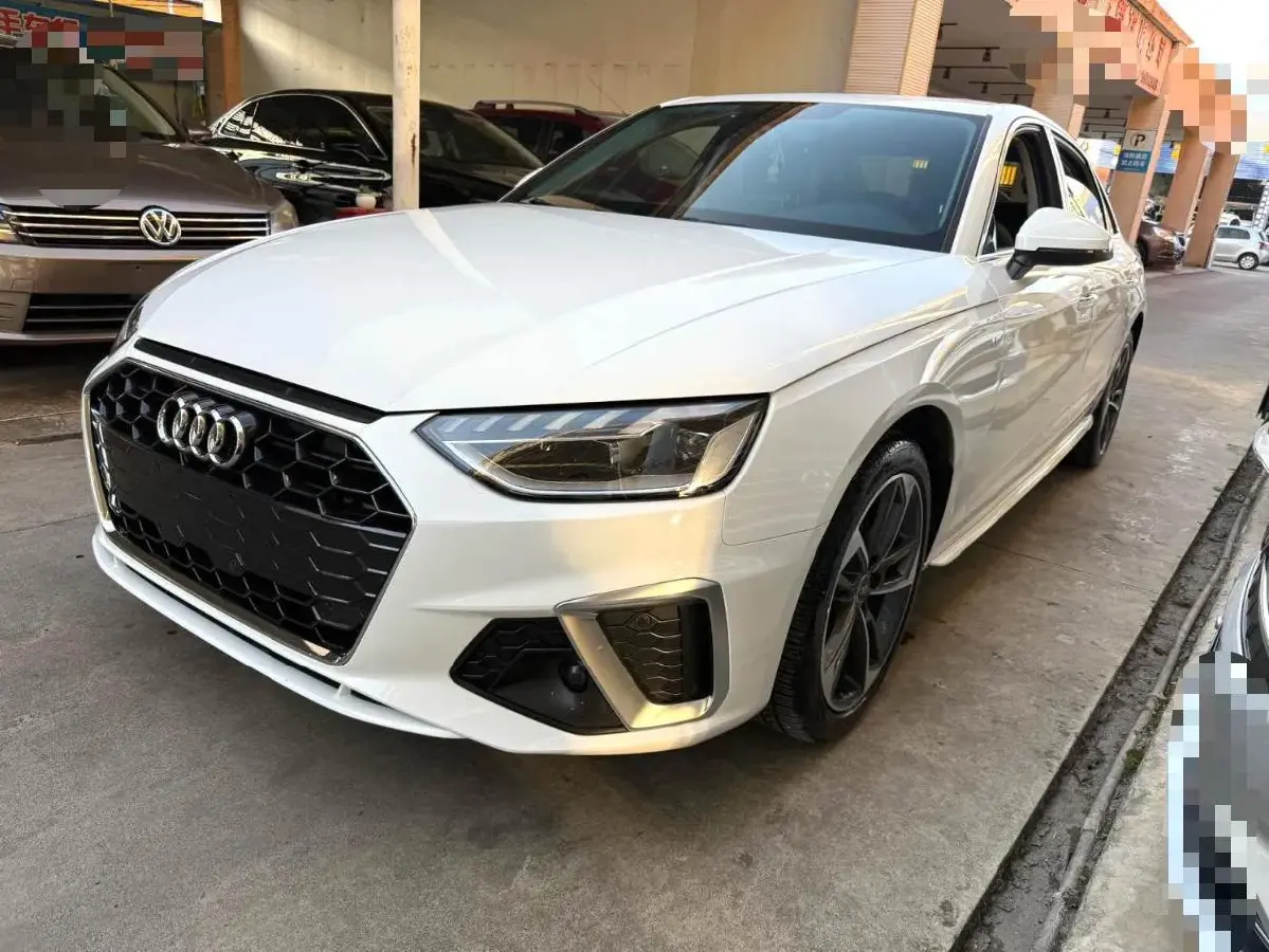 2023 Audi A4L 2.0T 190HP L4 7DCT