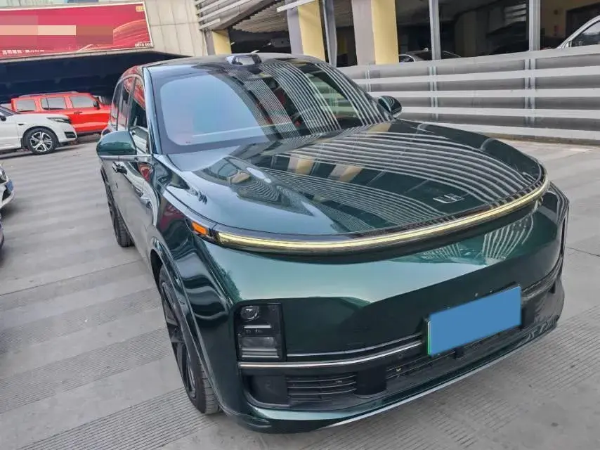 2022 LI L9 thumbnail 2