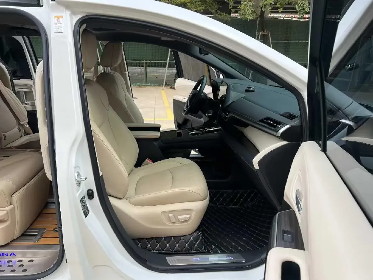 2021 Toyota Sienna 2.5L 192HP L4 E-CVT Hybrid,autocango,china used car exporter,china ev exporter,chinese used car exporter,chinese used ev exporter