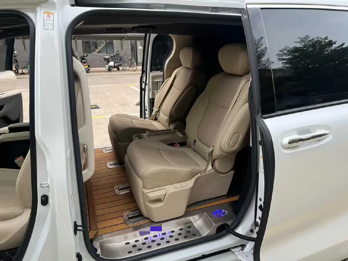 2021 Toyota Sienna 2.5L 192HP L4 E-CVT Hybrid,autocango,china used car exporter,china ev exporter,chinese used car exporter,chinese used ev exporter