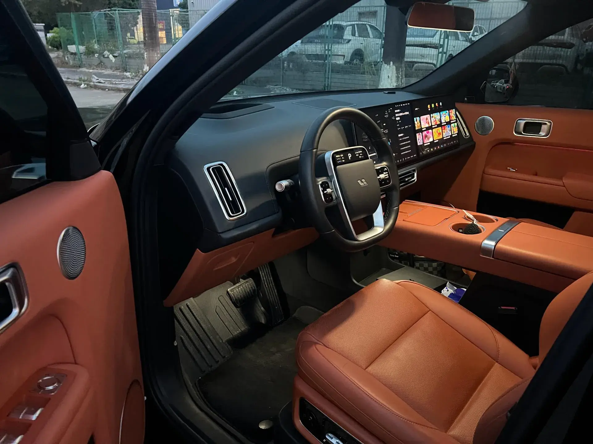 2024 LI L8 thumbnail 2