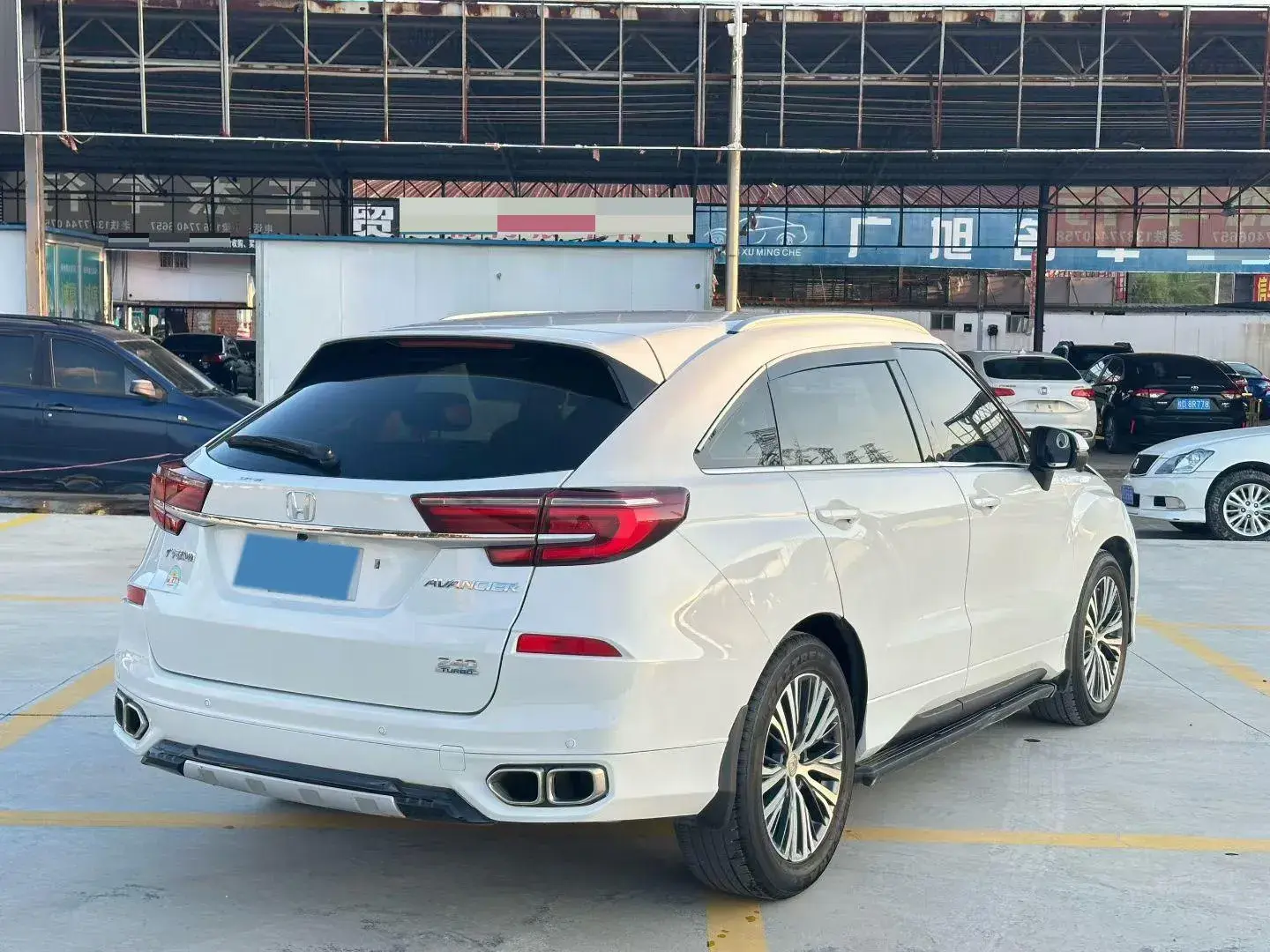 2020 HONDA AVANCIER thumbnail 4