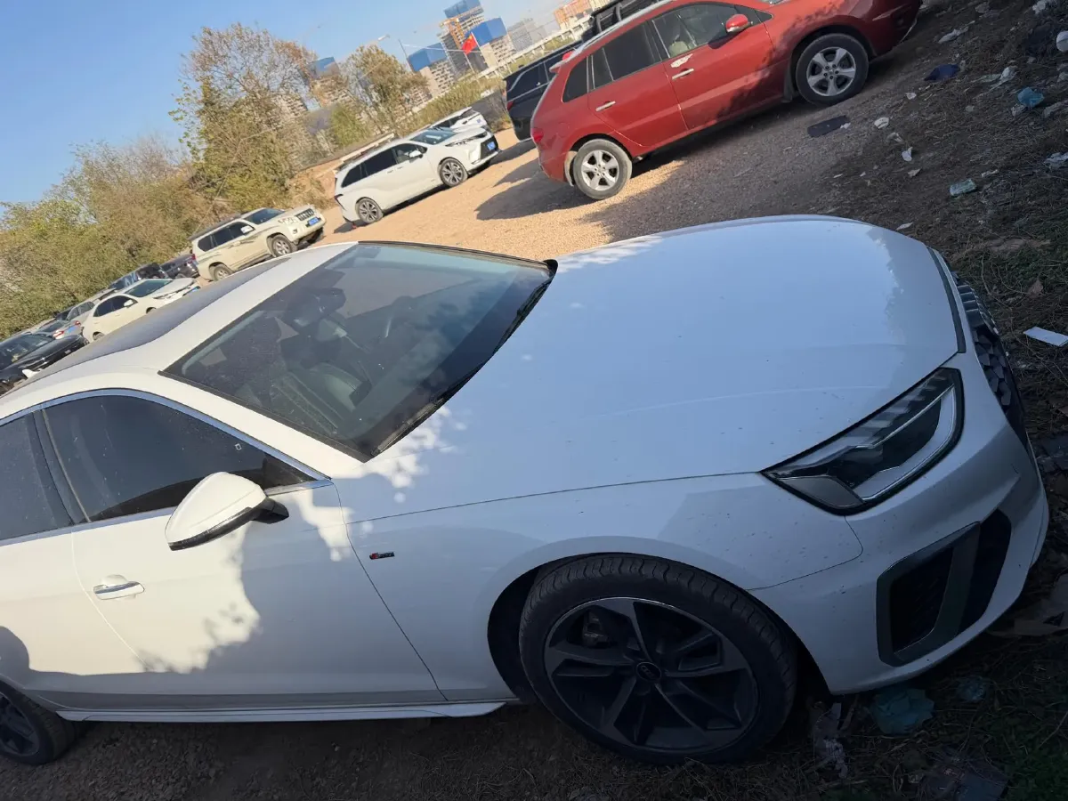 2024 Audi A4L 2.0T 190HP L4 7DCT,autocango,china used car exporter,china ev exporter,chinese used car exporter,chinese used ev exporter