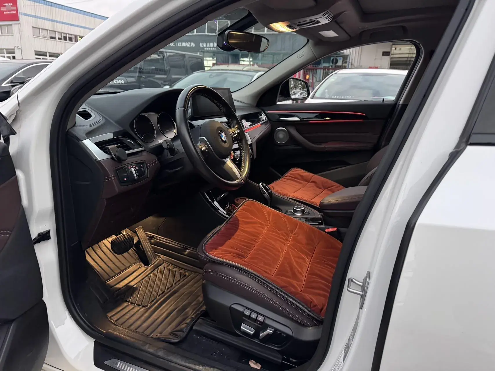 2023 BMW X2 thumbnail 4