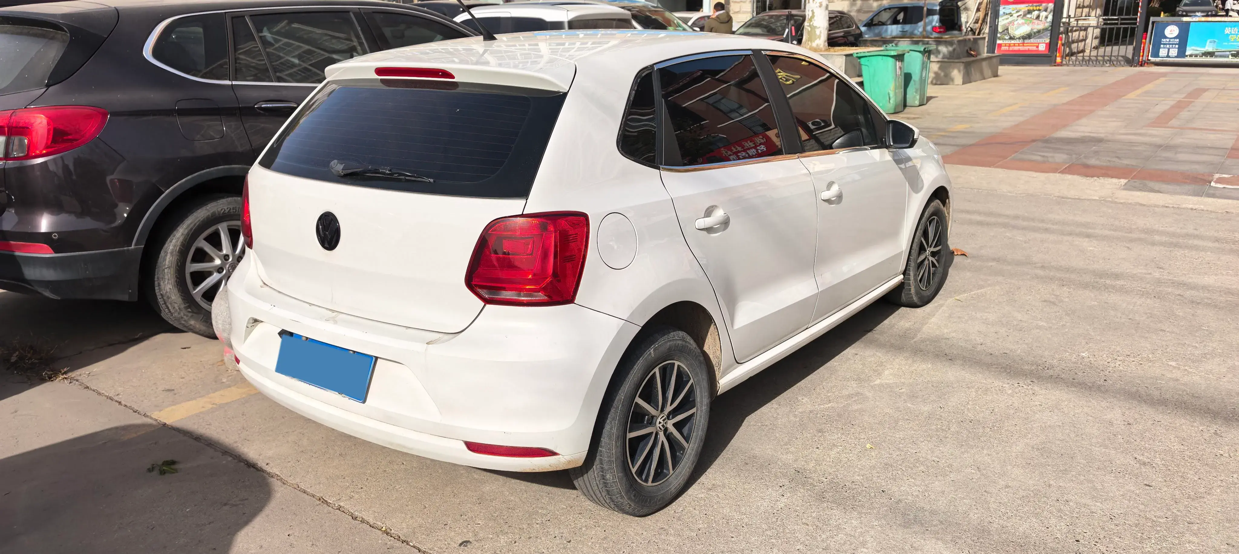 2018 VOLKSWAGEN POLO thumbnail 3