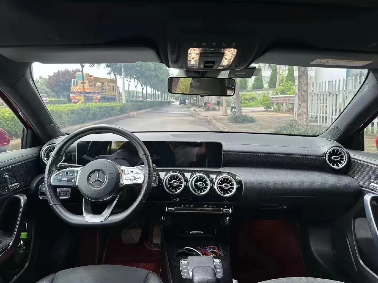 2020 Mercedes-Benz A Class 1.3T 163HP L4 7DCT,autocango,china used car exporter,china ev exporter,chinese used car exporter,chinese used ev exporter