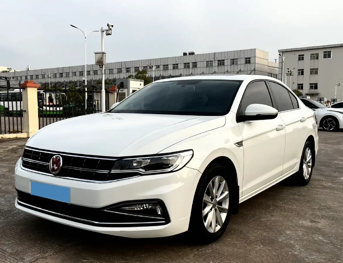 2020 Volkswagen Bora 1.5L 113HP L4 6AT