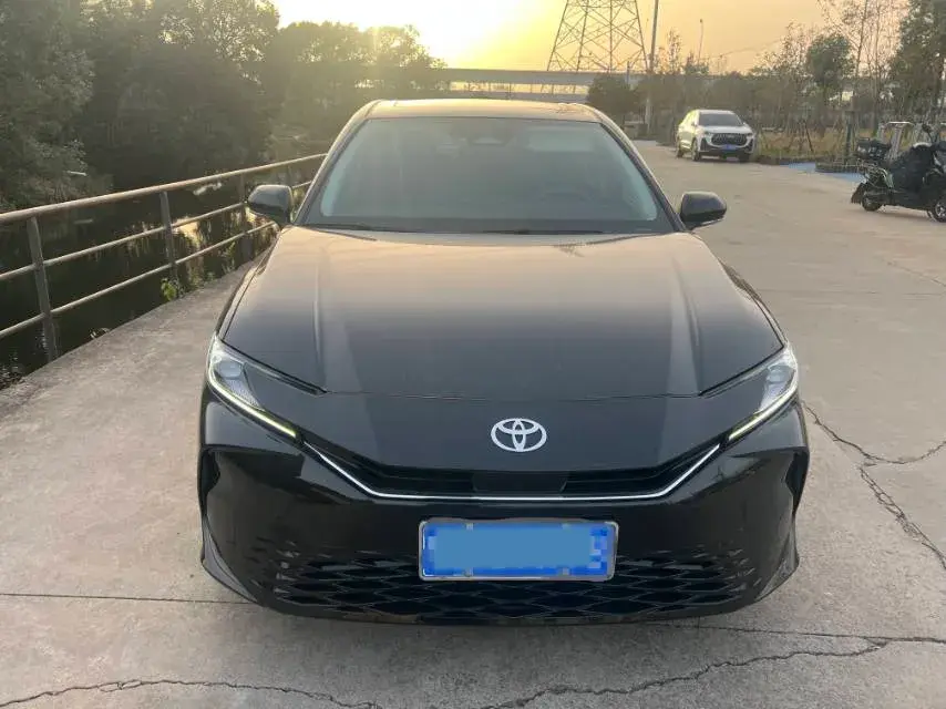 2024 TOYOTA CAMRY thumbnail 2