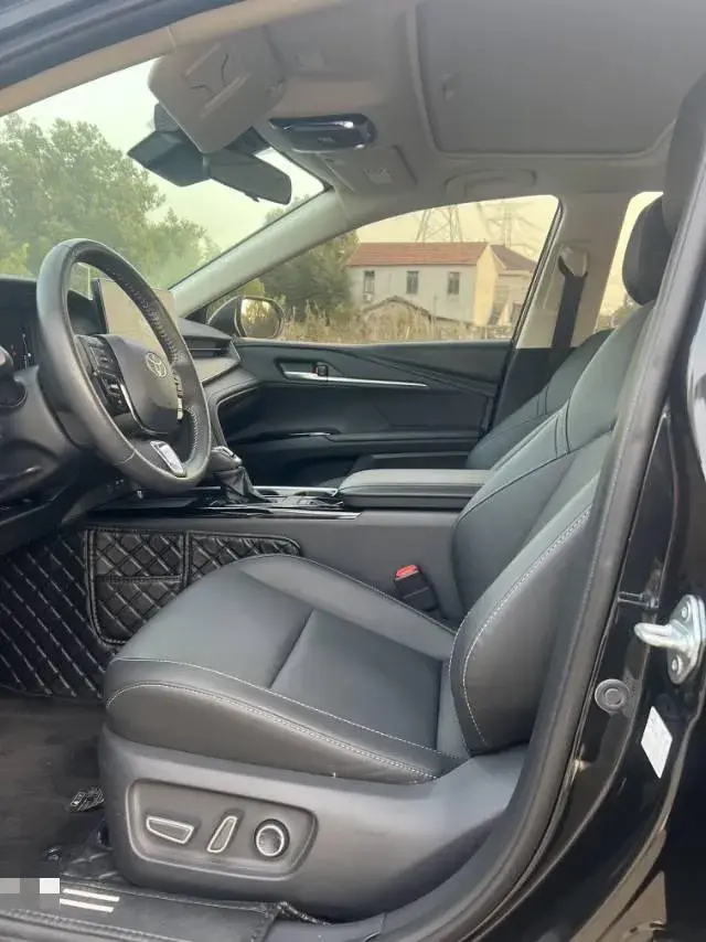 2024 TOYOTA CAMRY thumbnail 4