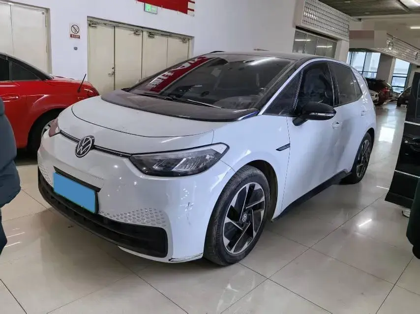 2023 VOLKSWAGEN ID.3 view 1
