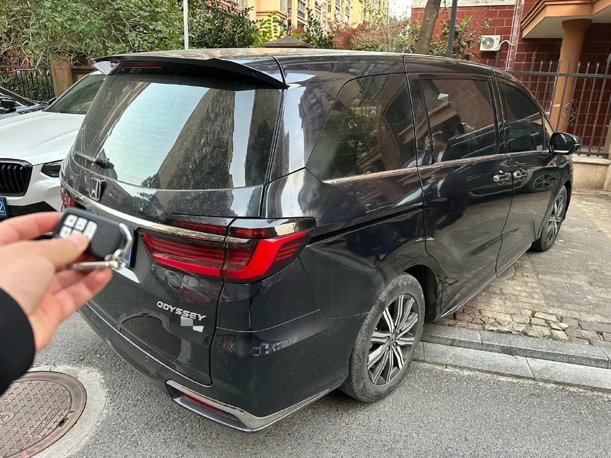 2022 Honda Odyssey 2.0L 146HP L4 E-CVT Hybrid,autocango,china used car exporter,china ev exporter,chinese used car exporter,chinese used ev exporter