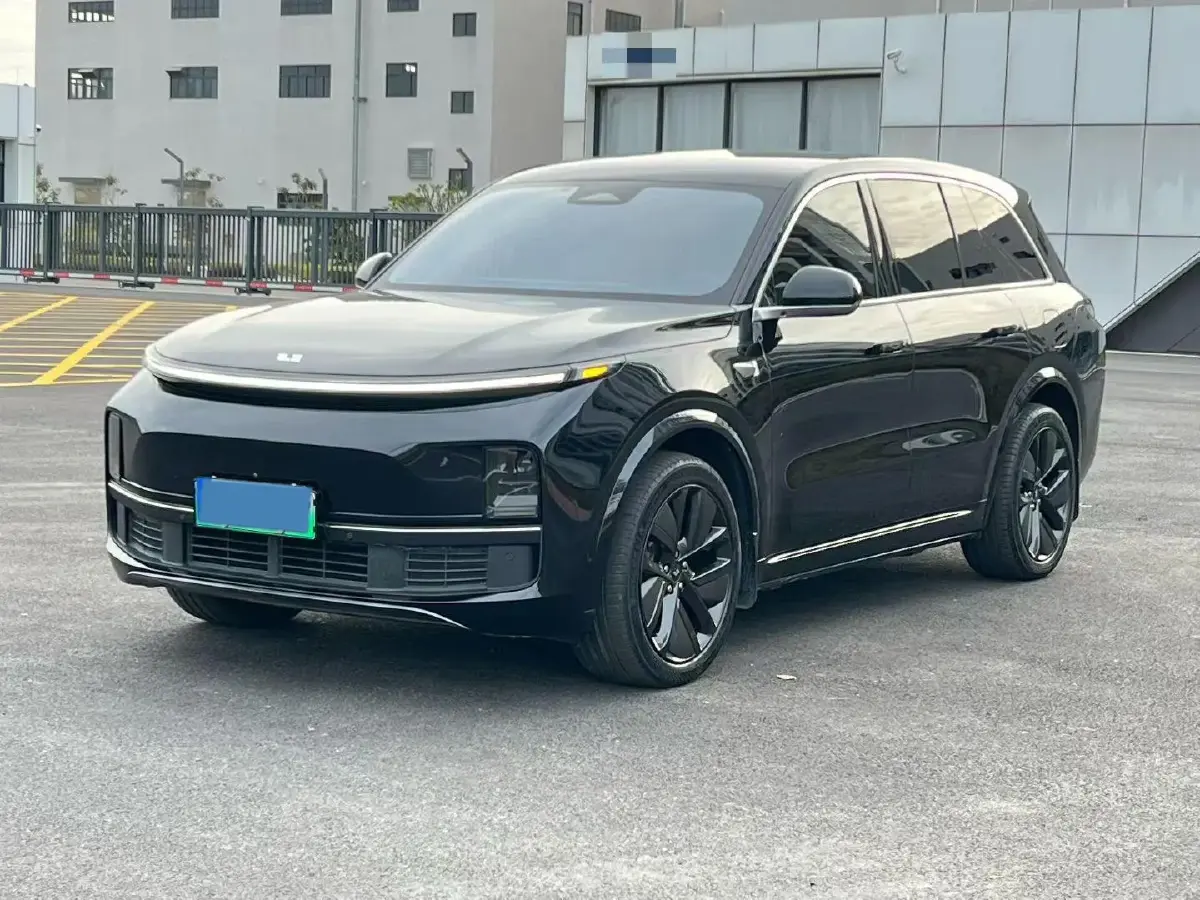 2023 Li L8 Range Extended 154HP REEV 40.9KWH