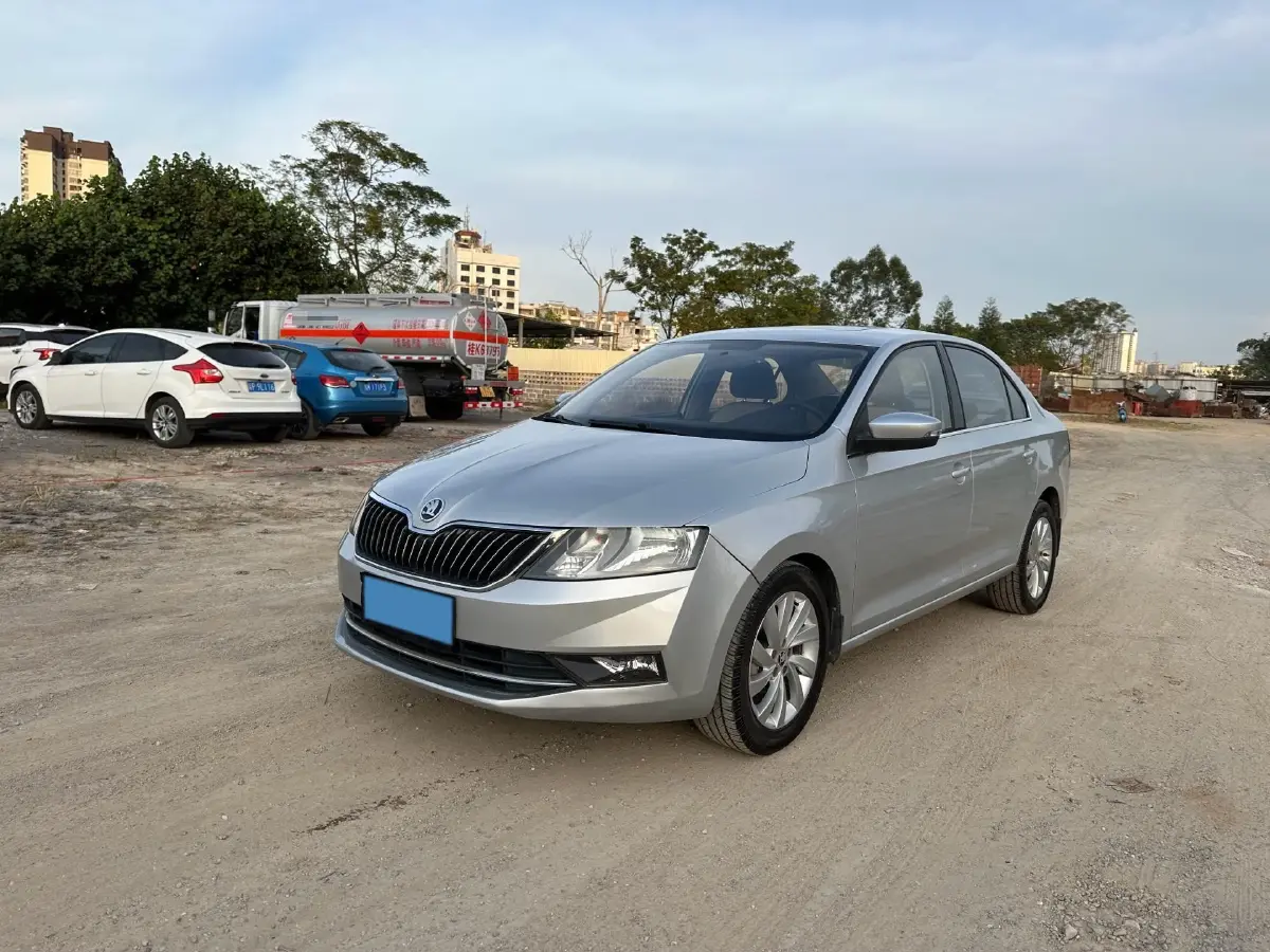 2018 Skoda Rapid 1.6L 110HP L4 6AT