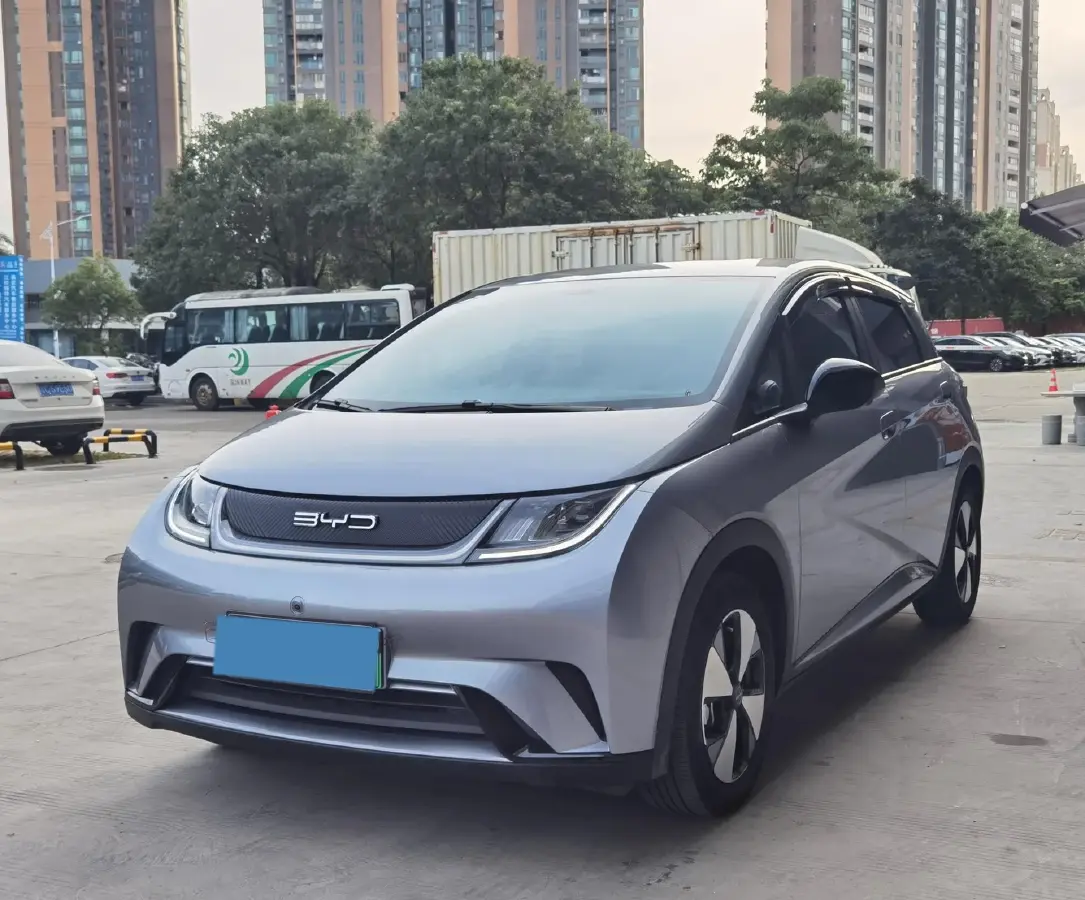 2023 BYD Dolphin BEV 44.928KWH